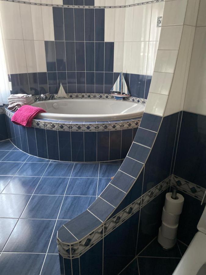 La Maison Du Petit Bonheur Moutier Exteriér fotografie